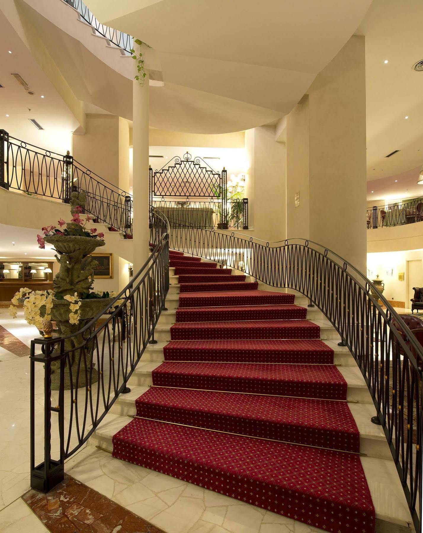 Grand Hotel Barone Di Sassj Sesto San Giovanni Esterno foto