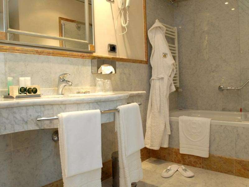 Grand Hotel Barone Di Sassj Sesto San Giovanni Camera foto